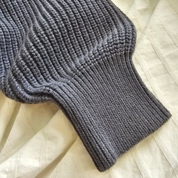 Aritzia TNA Beacon Sweater - 2021 - Inky Grey - Sz XXS - NWT - Picture 5 of 13